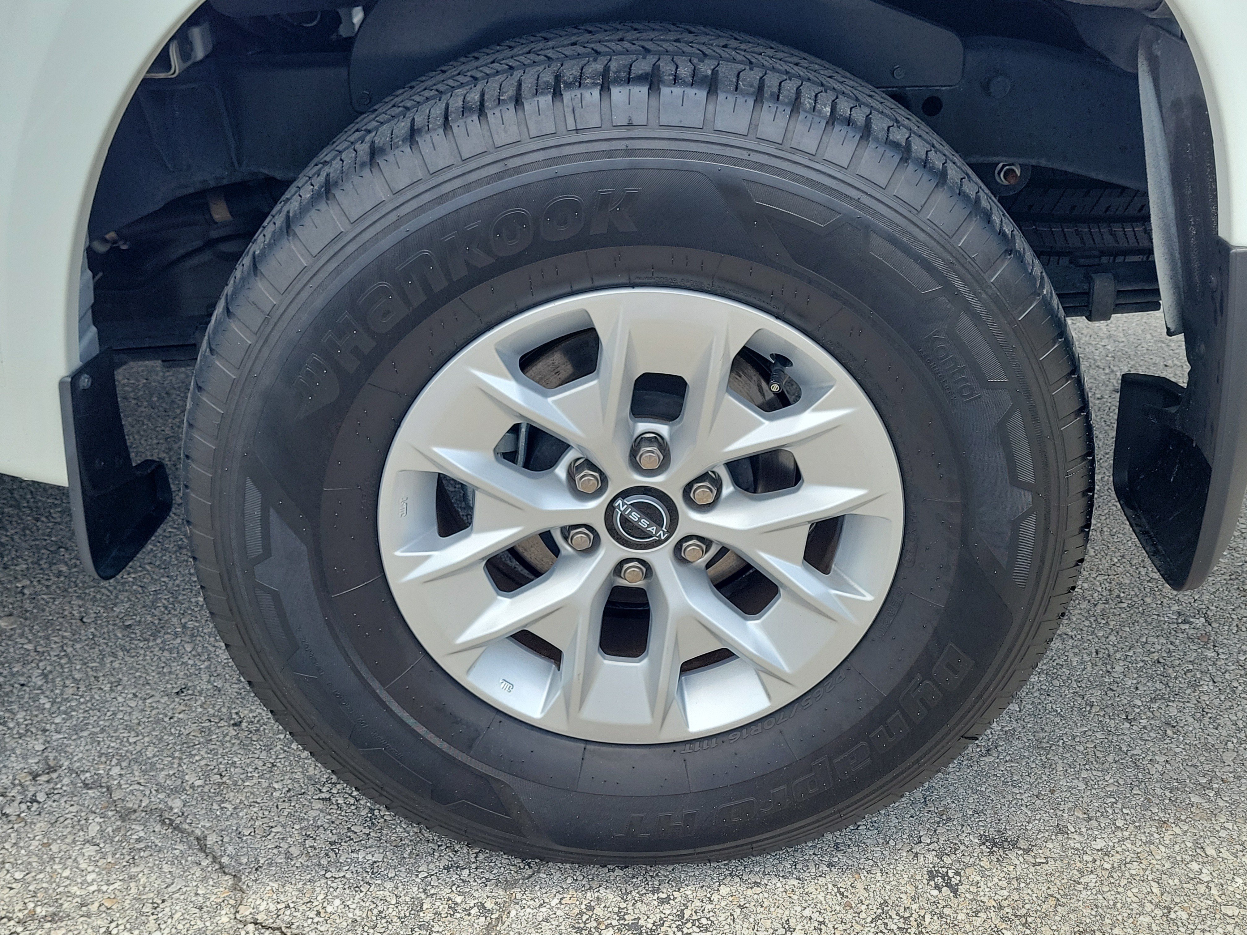 Certified 2024 Nissan Frontier SV w/ Technology Package RWD image 8
