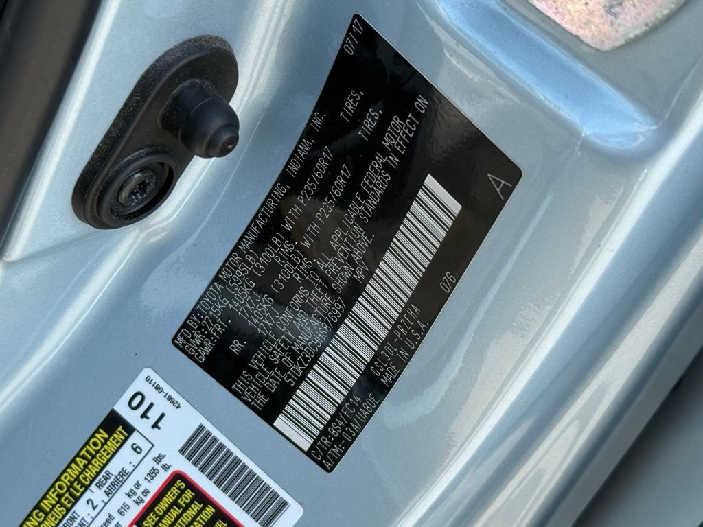 Used 2017 Toyota Sienna LE image 38