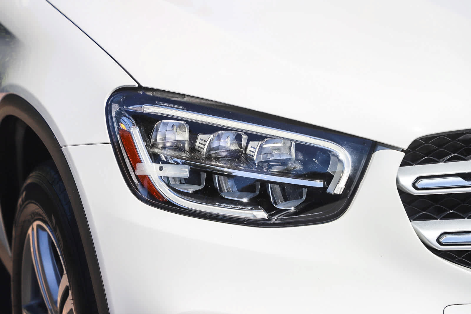 Used 2021 Mercedes-Benz GLC 300 image 4