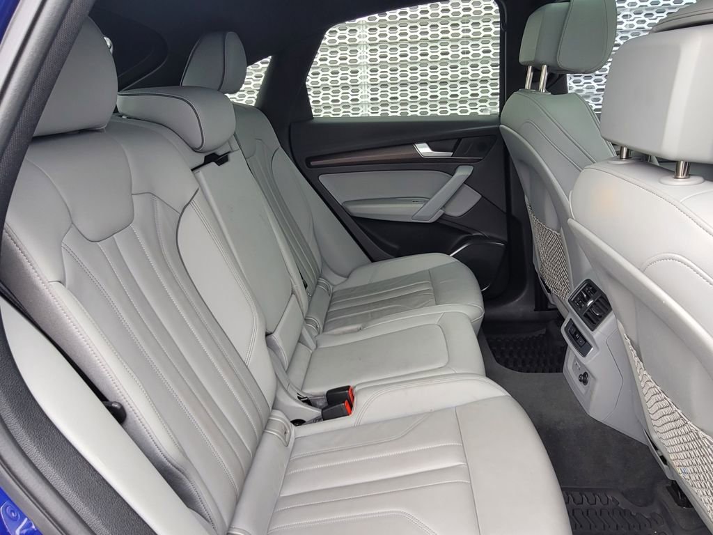 Used 2023 Audi Q5 2.0T Premium w/ Convenience Package image 16