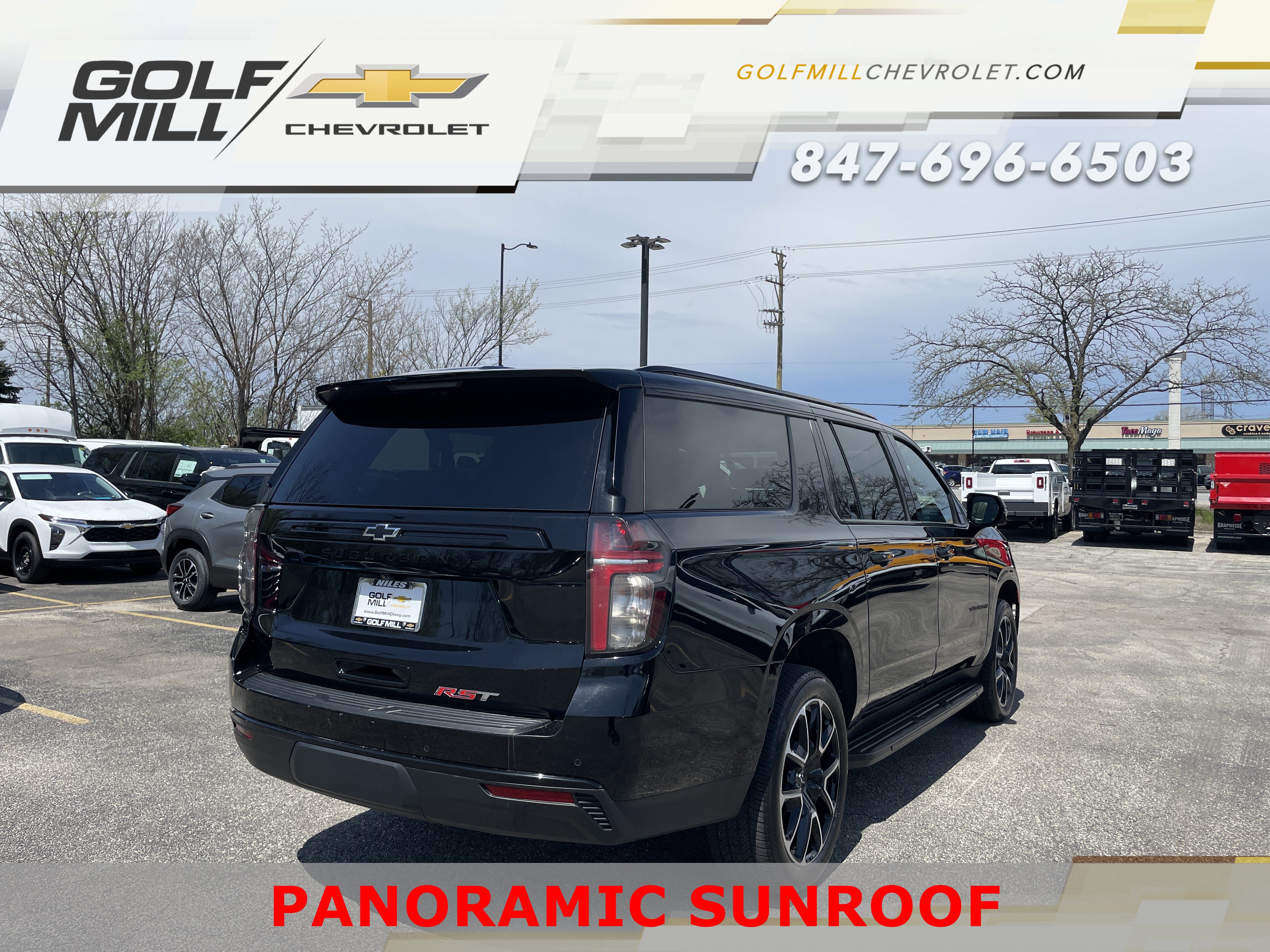 Used 2024 Chevrolet Suburban RST w/ Luxury Package AWD/4WD image 7