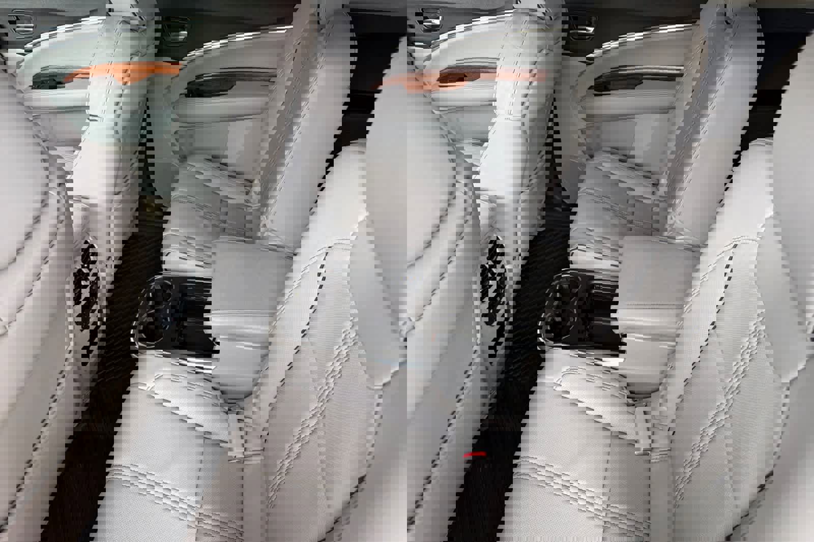 Used 2017 Acura MDX Sport Hybrid w/Advance Pkg image 4