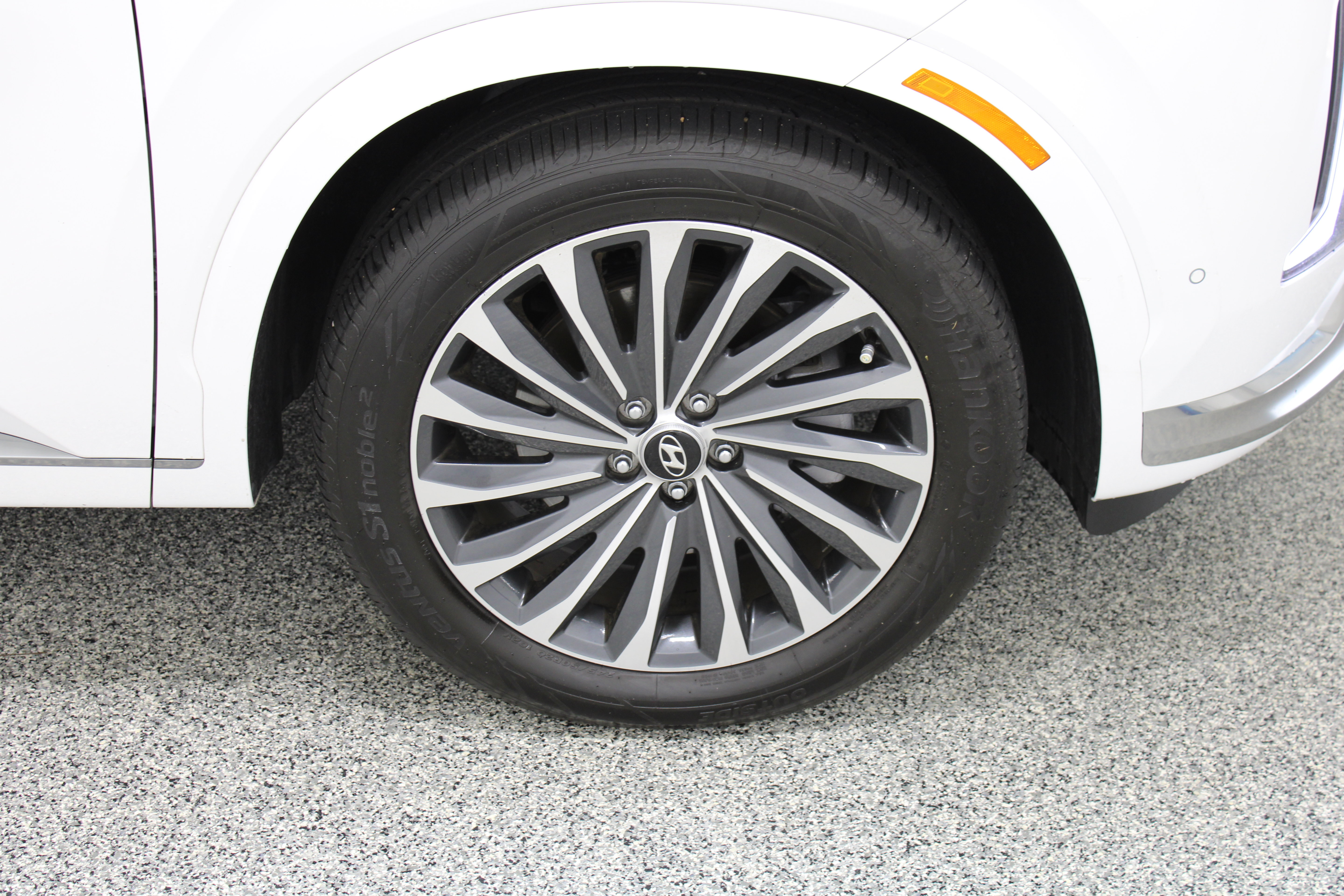 Used 2025 Hyundai Palisade Calligraphy AWD/4WD image 5