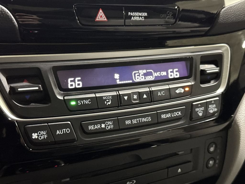Used 2018 Honda Pilot Elite image 17