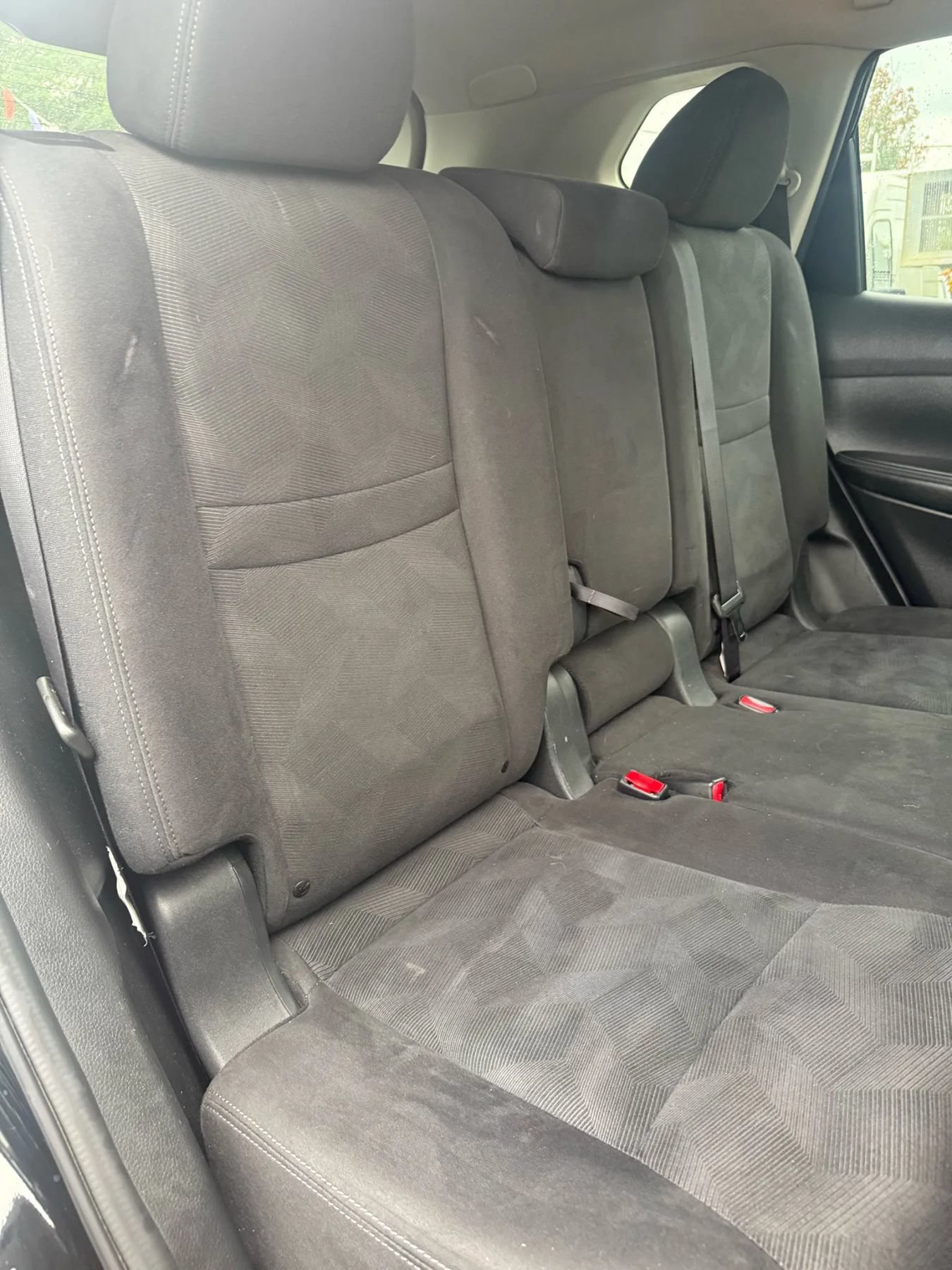 Used 2015 Nissan Rogue SV AWD/4WD image 9