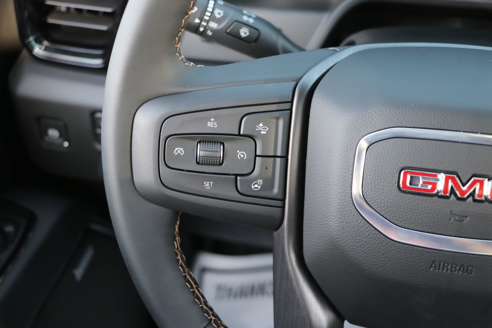 New 2026 GMC Sierra 2500 AT4 w/ Max Trailering Package image 18
