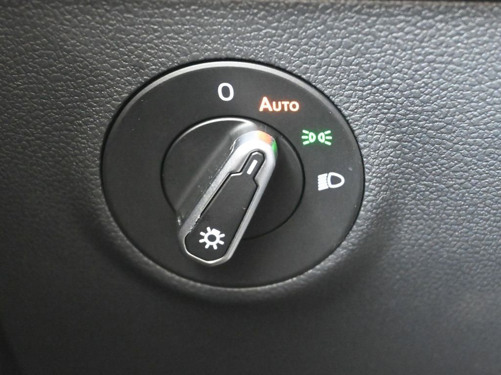 Used 2025 Volkswagen Taos S image 24