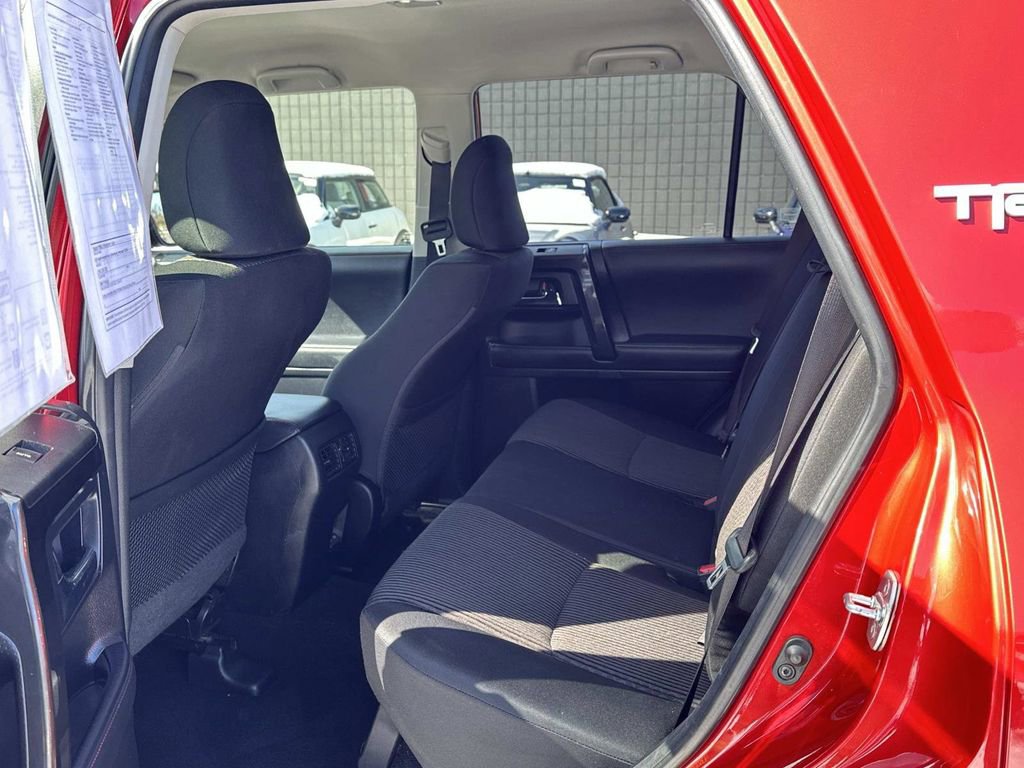 Used 2024 Toyota 4Runner TRD Off-Road AWD/4WD image 25