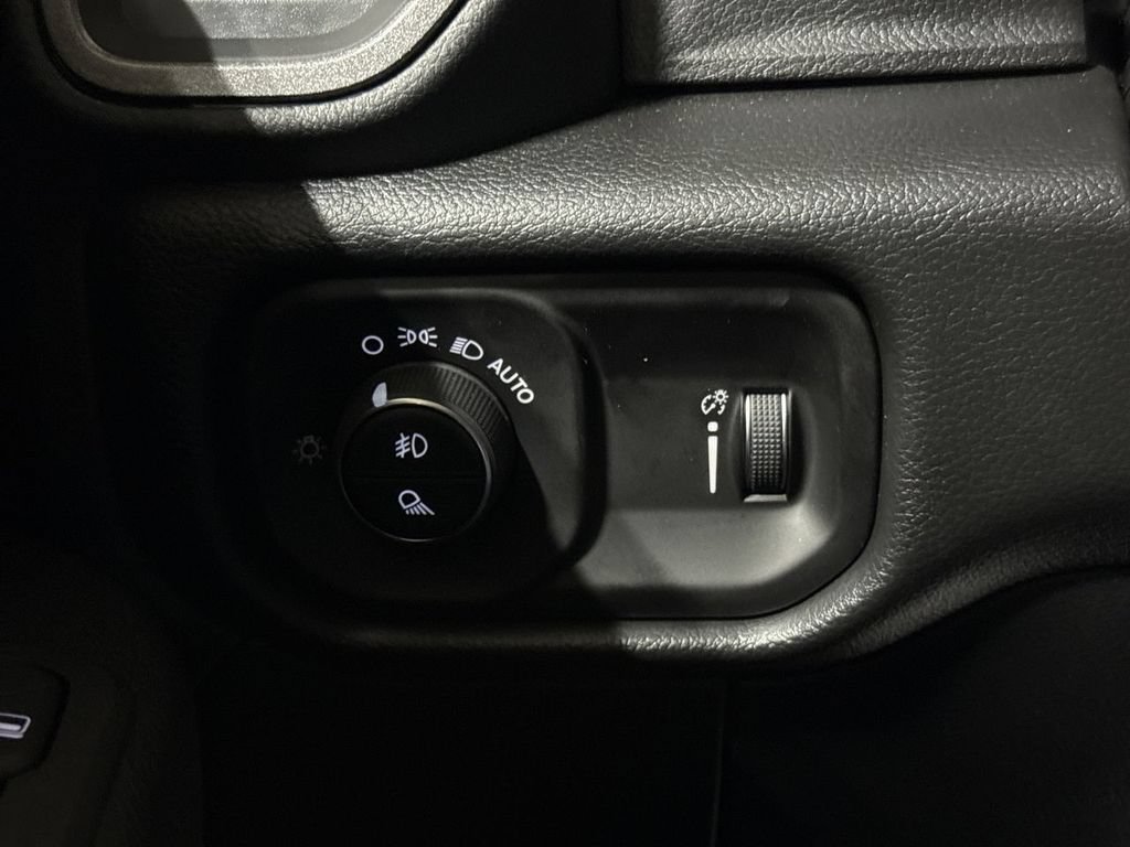New 2026 RAM 2500 Tradesman AWD/4WD image 18