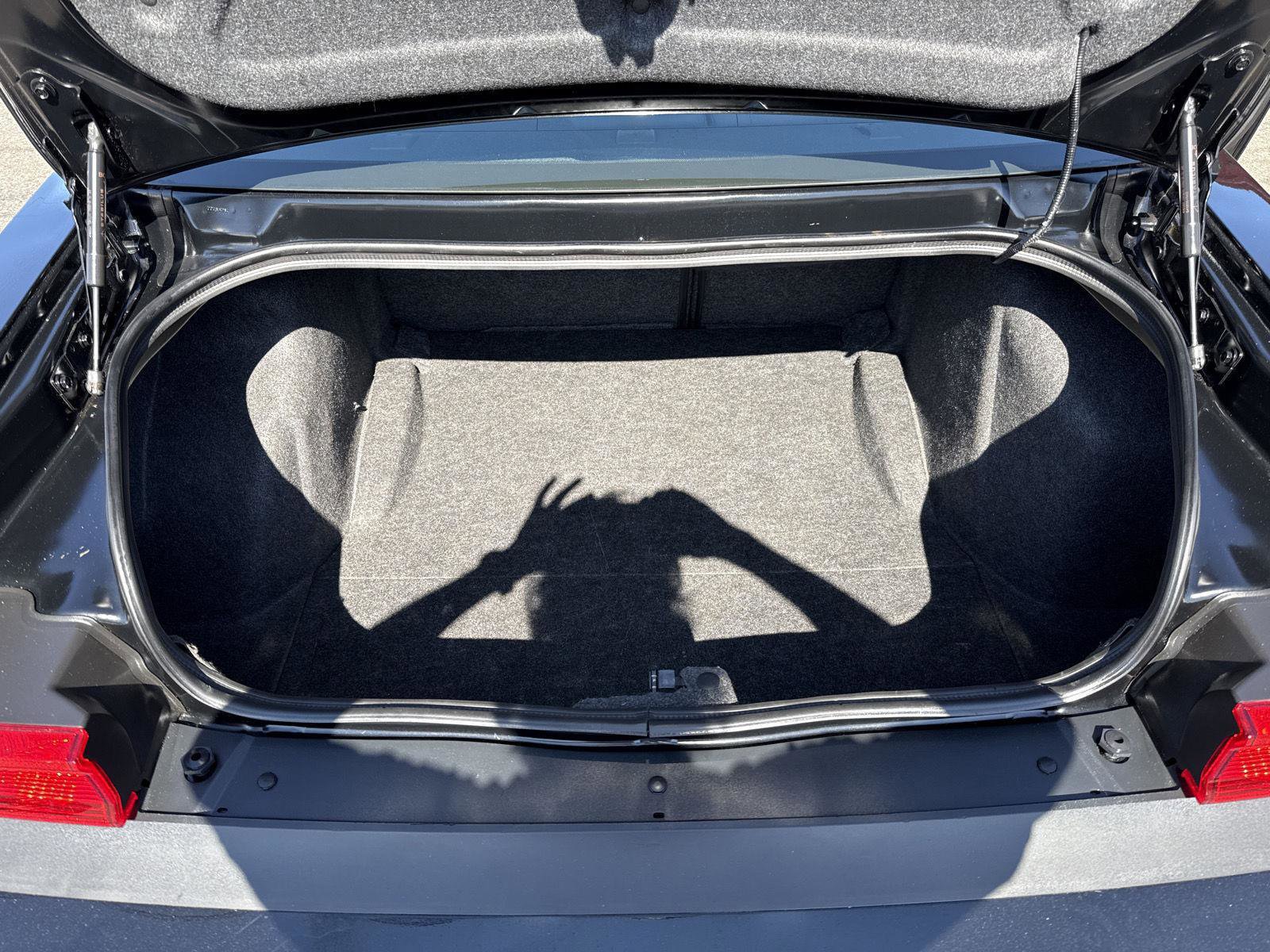 Used 2012 Dodge Challenger R/T image 17