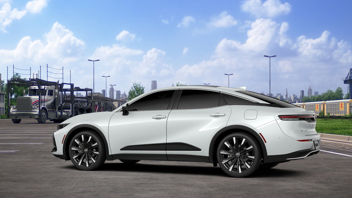 New 2026 Toyota Crown Platinum AWD/4WD image 5