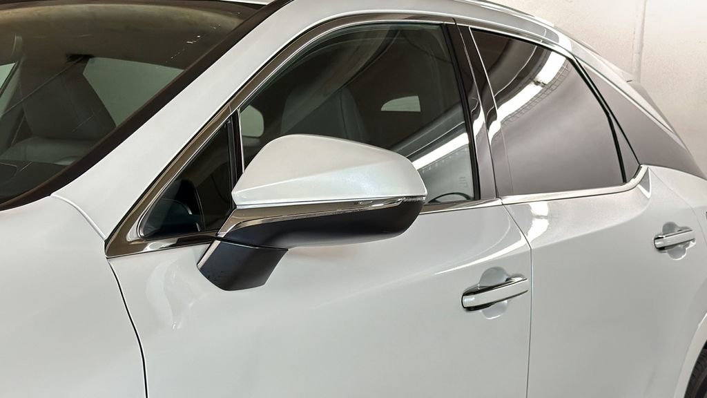 Used 2025 Lexus RX 350 Premium image 5