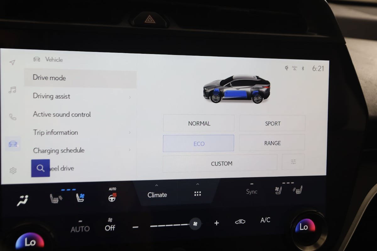 Used 2023 Lexus RZ 450e Premium w/ Accessory Package (Z1) AWD/4WD image 33