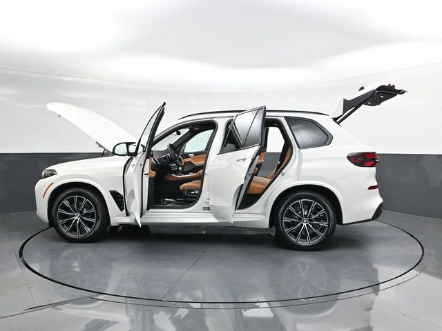 New 2026 BMW X5 M60i w/ Executive Package image 37