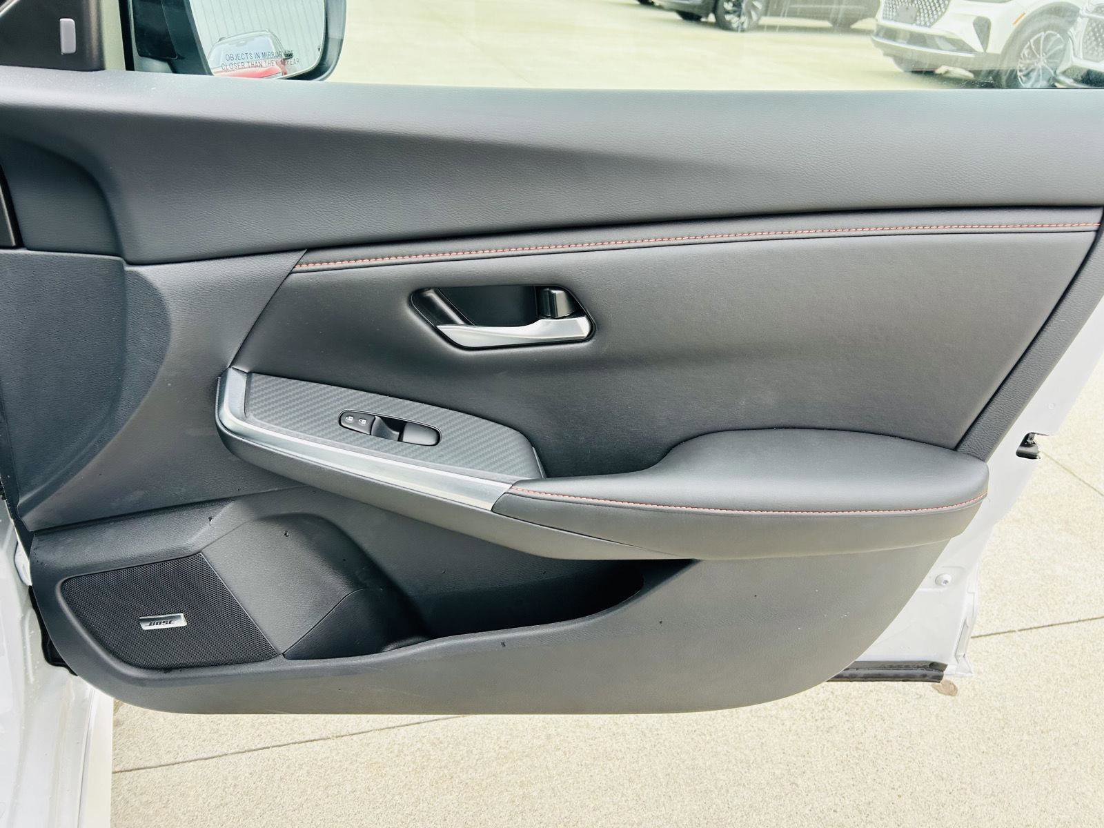 Used 2024 Nissan Sentra SR w/ SR Premium Package image 32