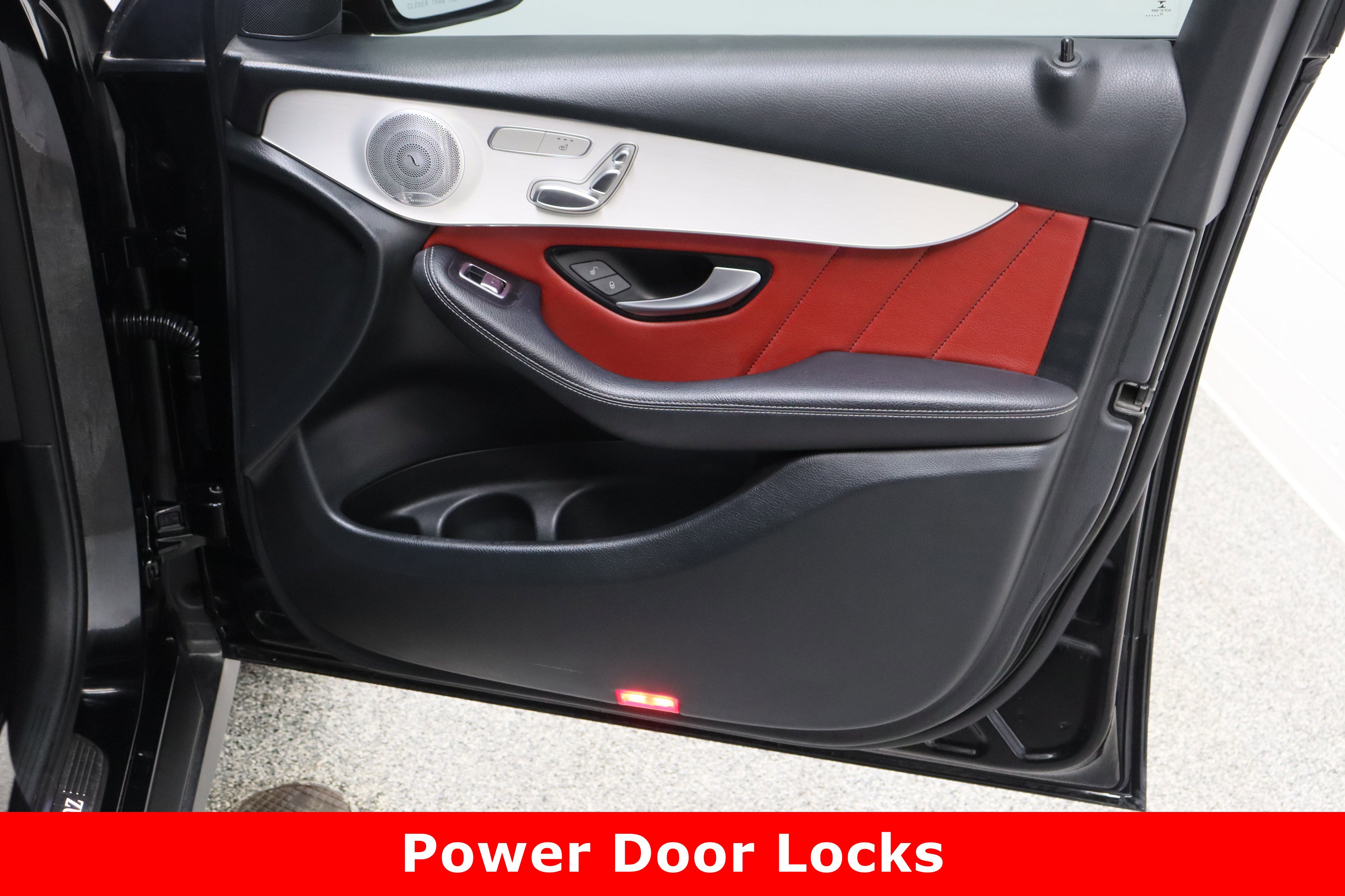 Used 2021 Mercedes-Benz GLC 300 image 38