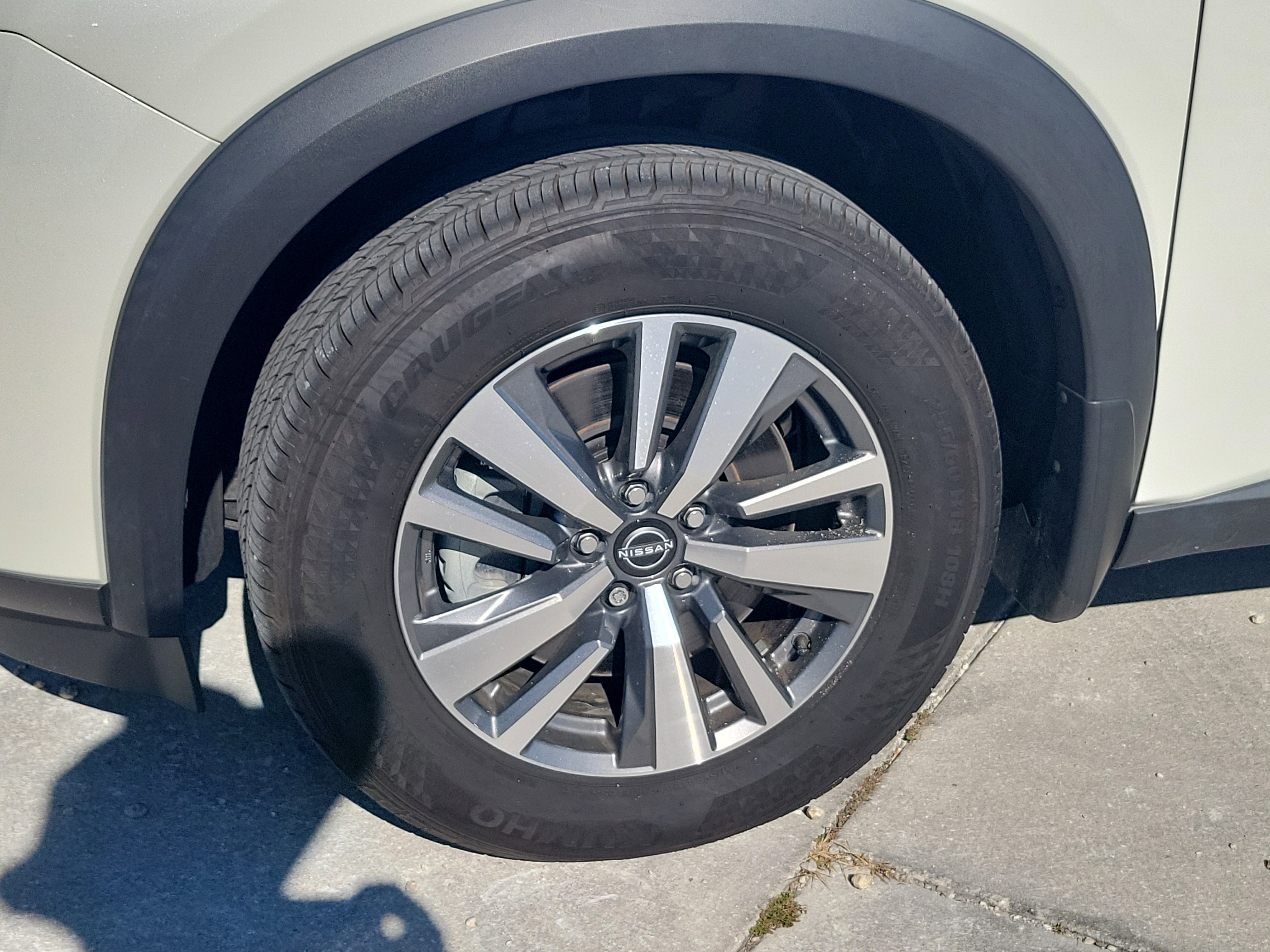 Used 2024 Nissan Pathfinder SL image 12