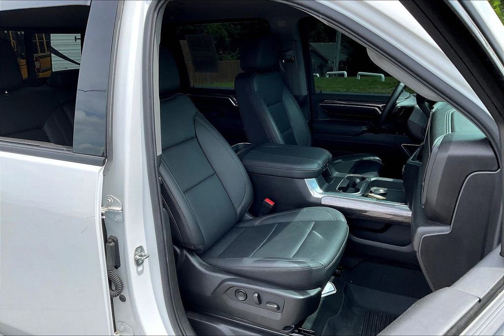 Used 2024 Chevrolet Silverado 3500 LTZ w/ LTZ Plus Package AWD/4WD image 7