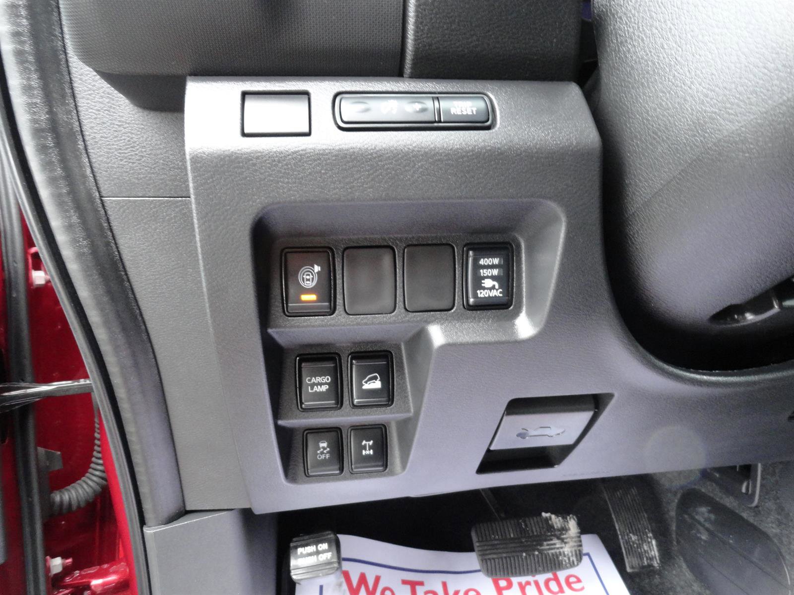 Used 2022 Nissan Frontier PRO-4X w/ Pro-4X Premium Package image 11