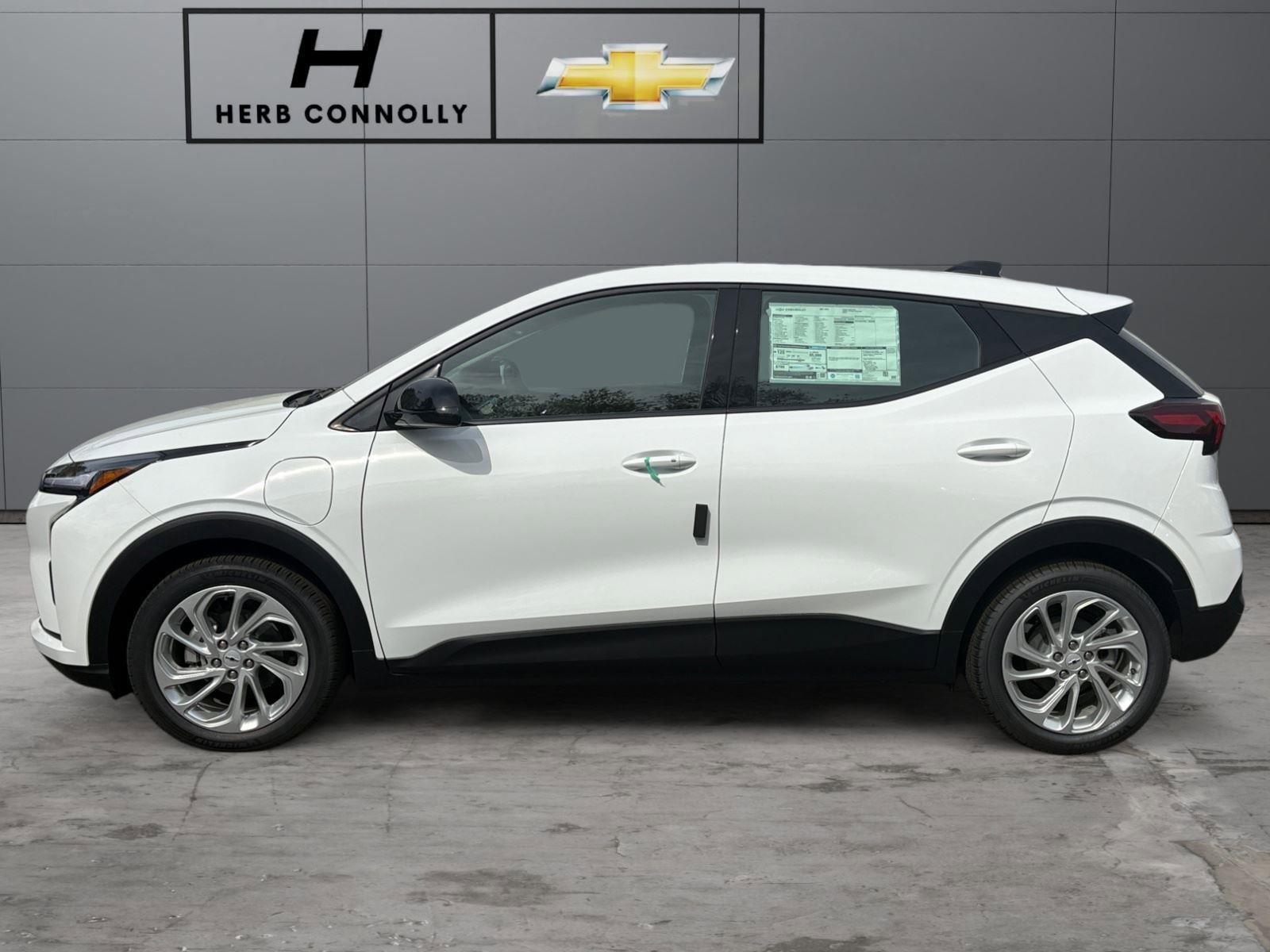 New 2027 Chevrolet Bolt LT w/ Comfort Package FWD image 2