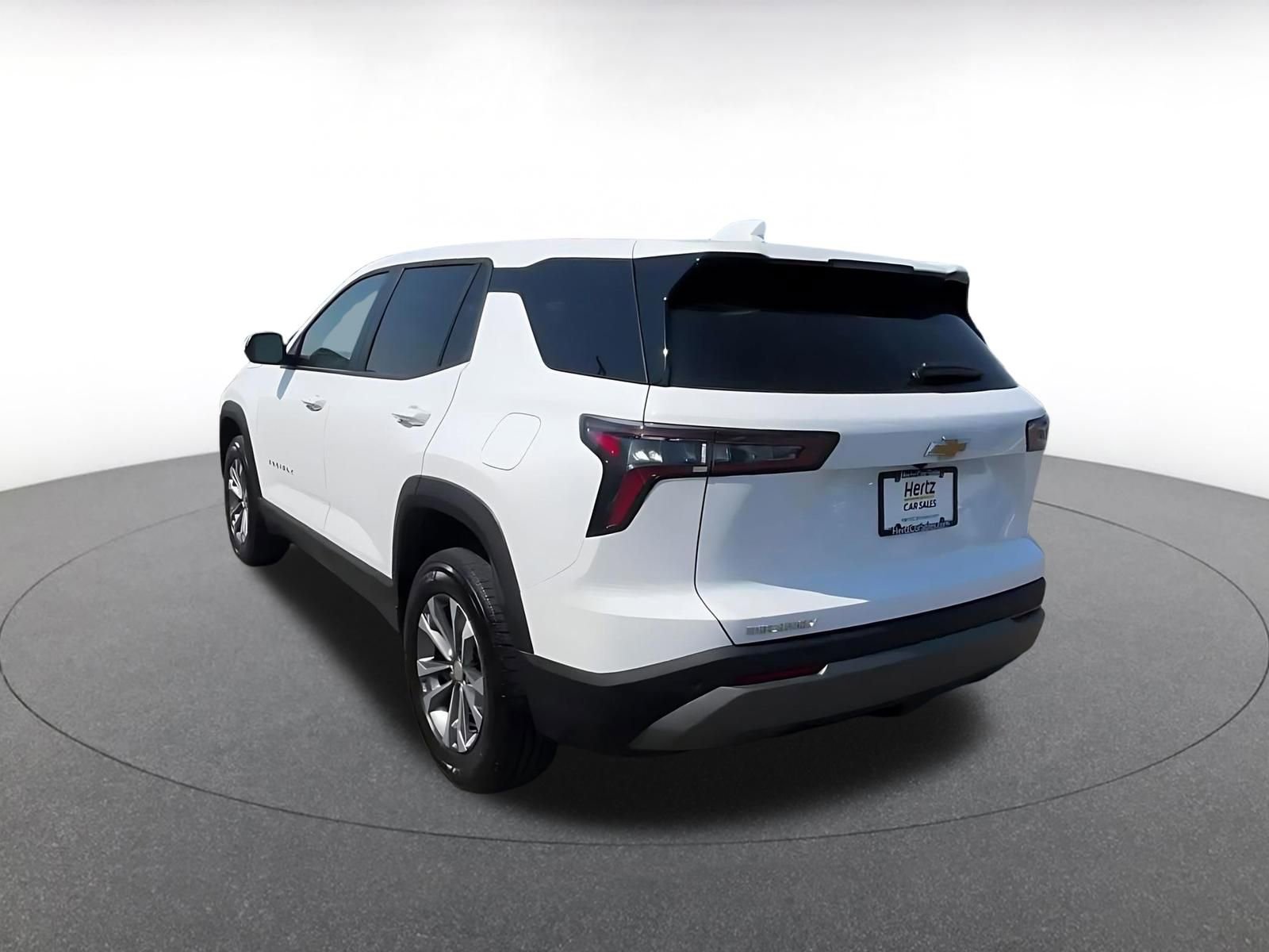 Used 2025 Chevrolet Equinox LT FWD image 11