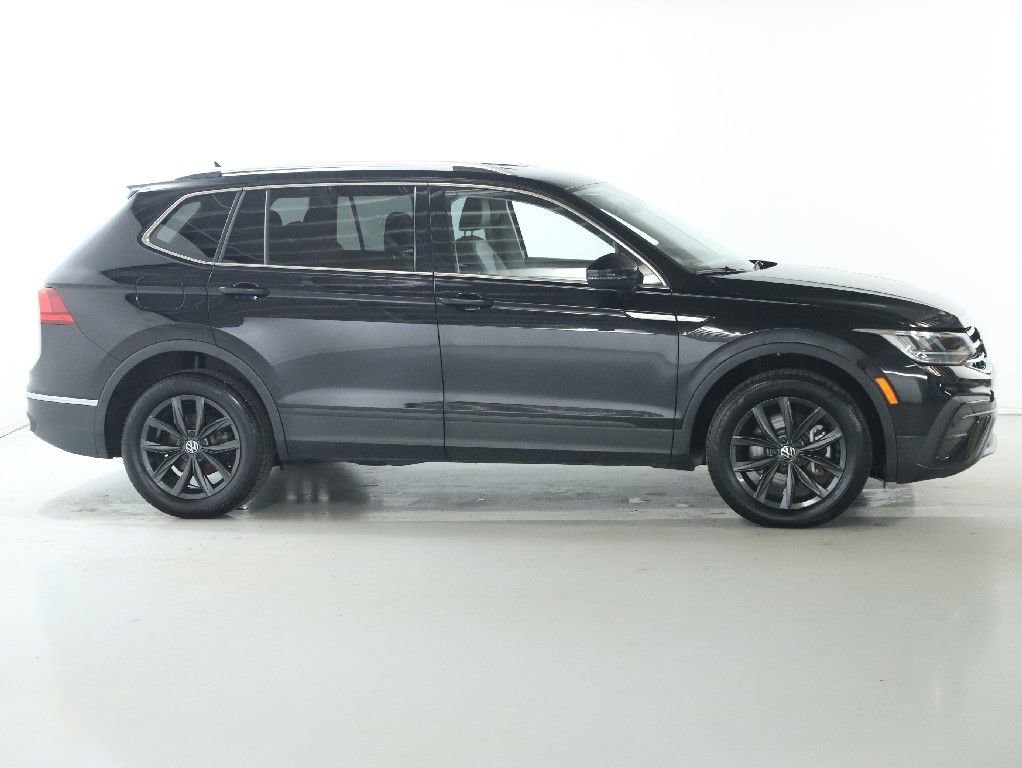 Used 2024 Volkswagen Tiguan SE image 11
