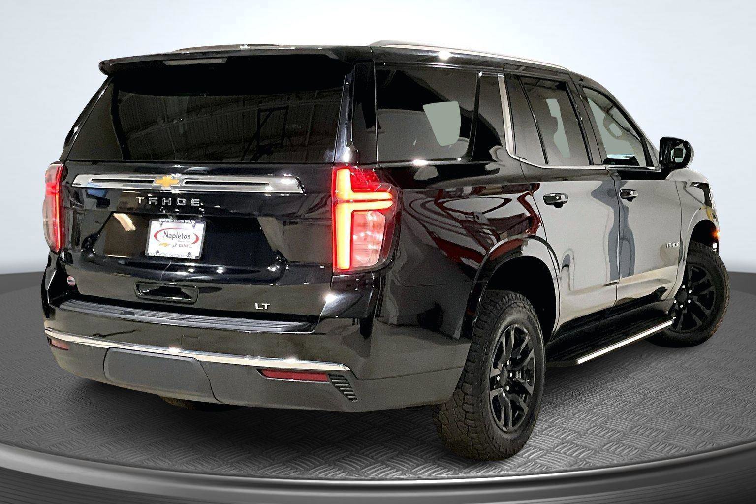 Used 2021 Chevrolet Tahoe LT image 2