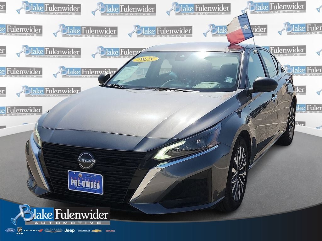 Used 2025 Nissan Altima 2.5 SV FWD image 1