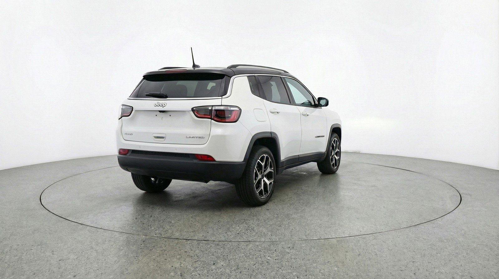 Used 2025 Jeep Compass Limited AWD/4WD image 9