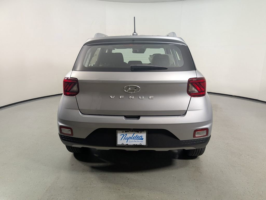 New 2026 Hyundai Venue SEL FWD image 6