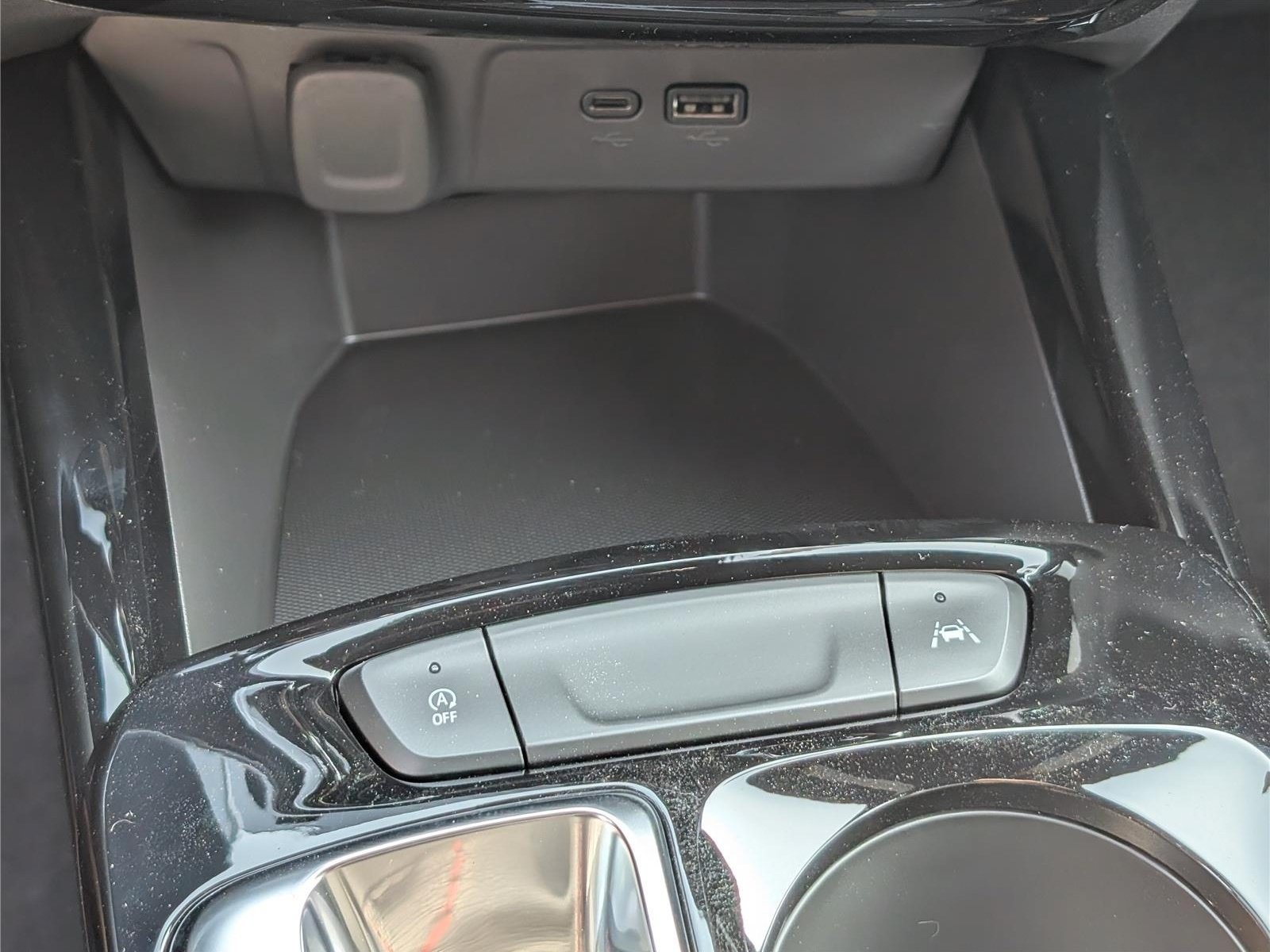 New 2026 Chevrolet Trax RS w/ Driver Confidence Package FWD image 21