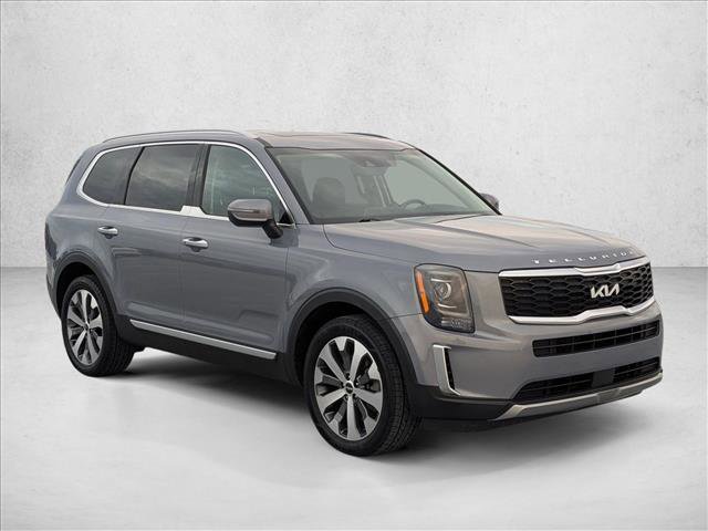 Used 2022 Kia Telluride S FWD image 3
