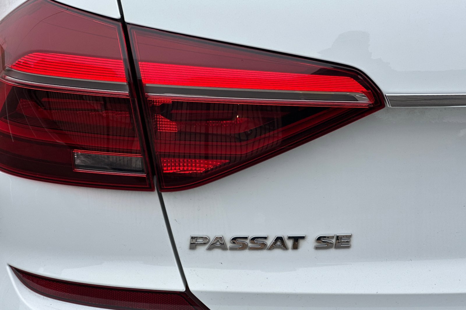 Used 2017 Volkswagen Passat 1.8T SE image 26