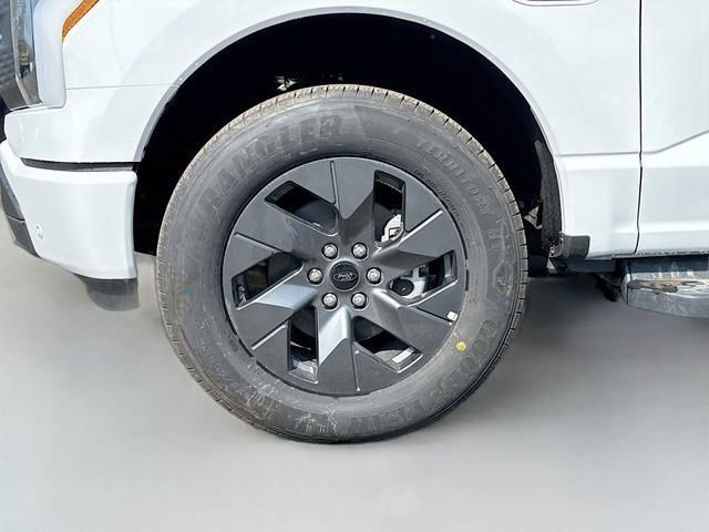 New 2025 Ford F150 Lightning Flash image 34