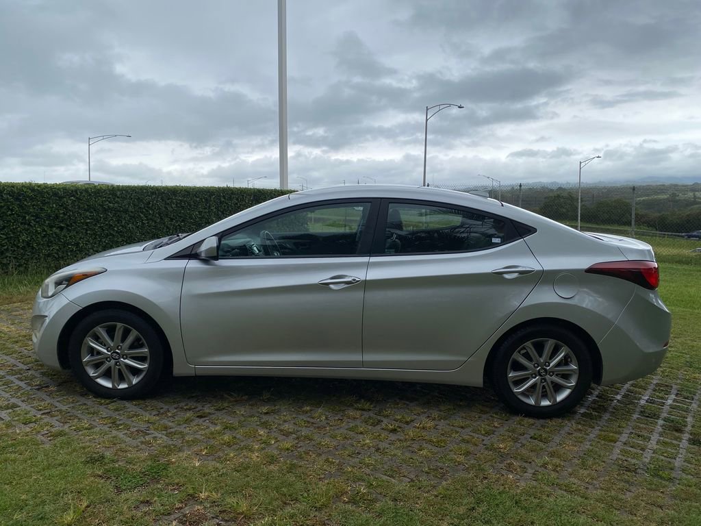 Used 2016 Hyundai Elantra SE w/ Option Group 02 FWD image 4