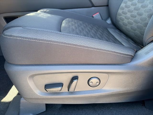 New 2026 Nissan Pathfinder SV image 10