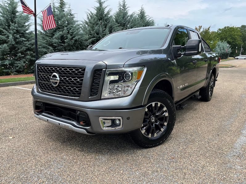 Used 2018 Nissan Titan PRO-4X w/ Pro-4x Convenience Package AWD/4WD image 55