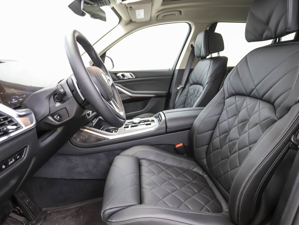 Used 2025 BMW X7 xDrive40i image 11