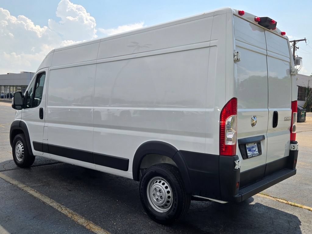 Used 2026 RAM ProMaster 2500 w/ Convenience Group FWD image 11