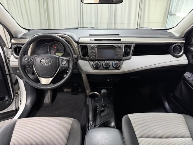 Used 2015 Toyota RAV4 LE AWD/4WD image 12