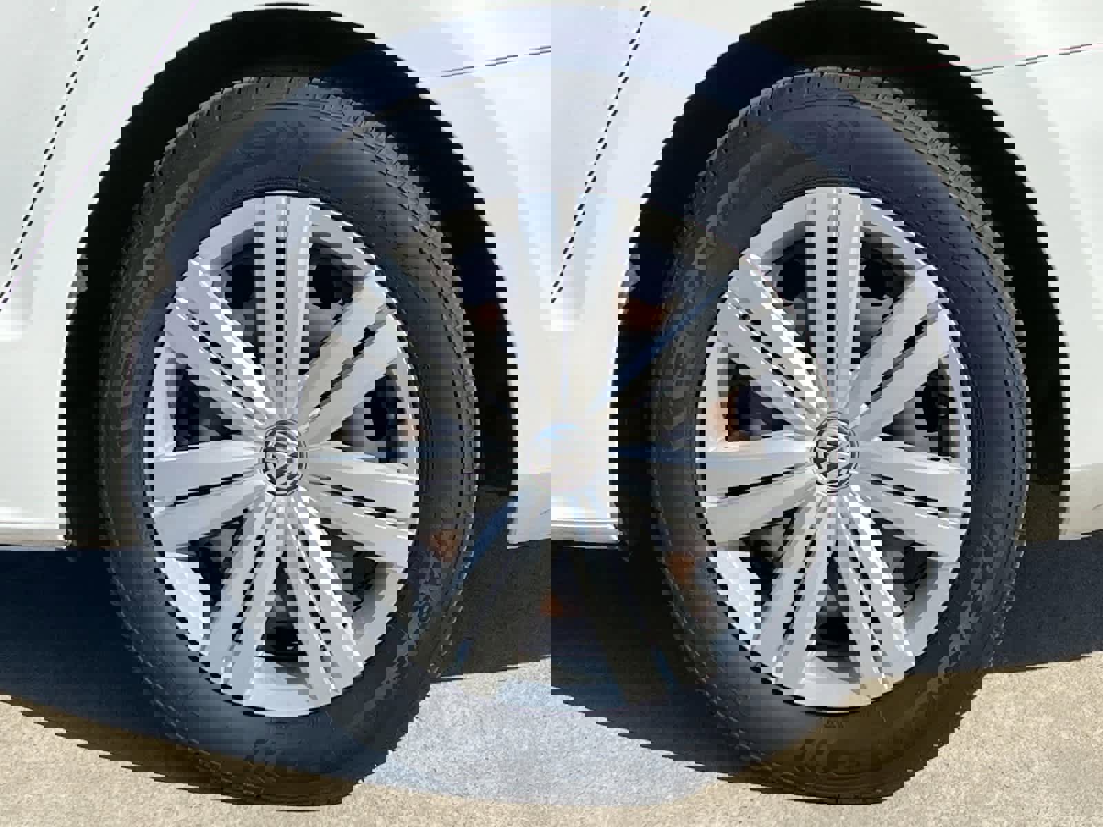 Used 2017 Volkswagen Jetta S image 24