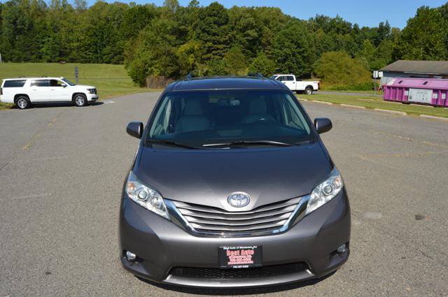 Used 2015 Toyota Sienna XLE Premium AWD/4WD image 9