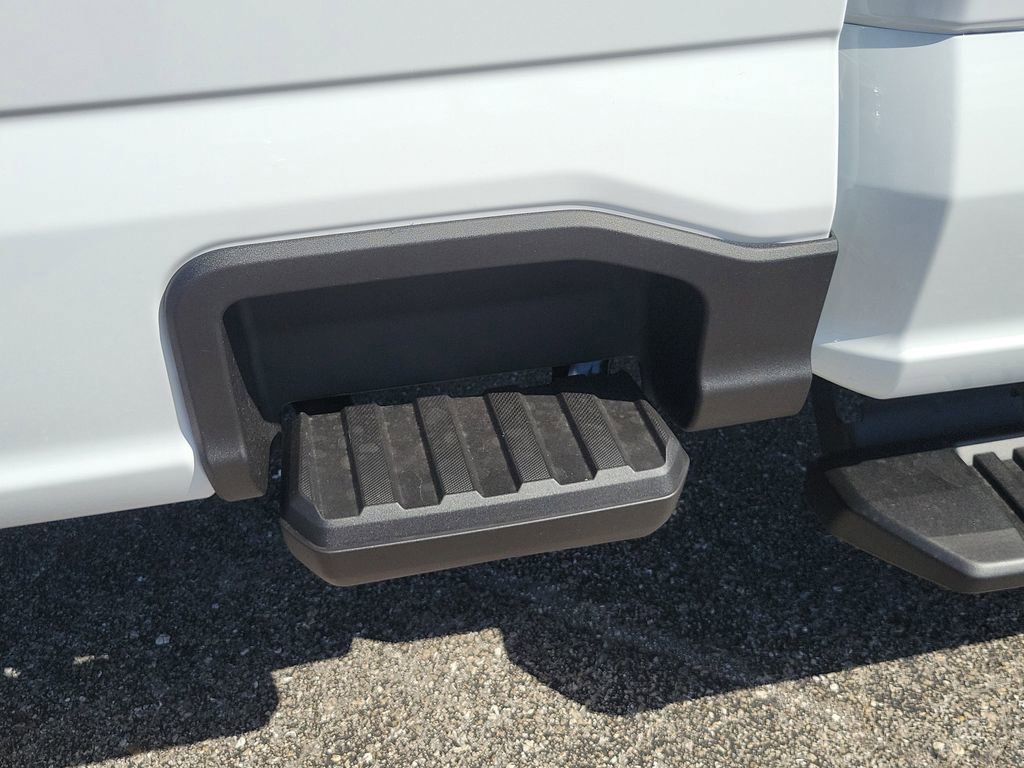 New 2026 Ford F250 XL image 9