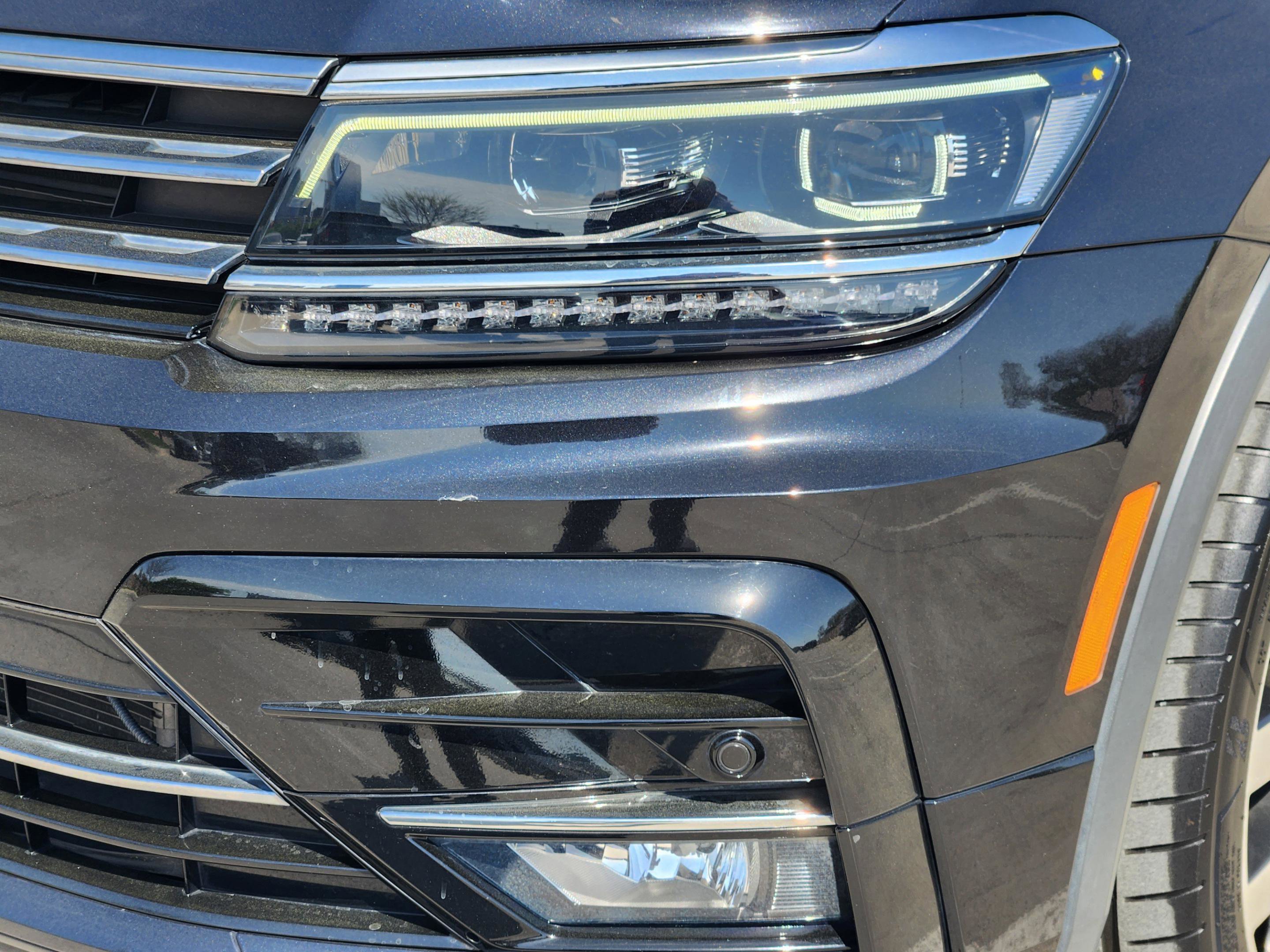 Used 2019 Volkswagen Tiguan SEL Premium AWD/4WD image 9