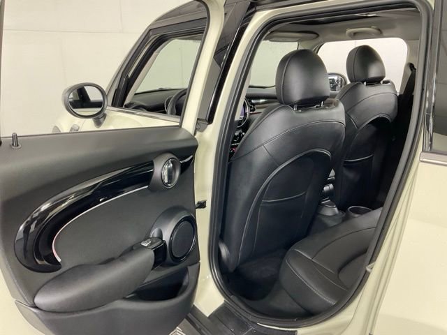 Used 2022 MINI Cooper S w/ Premium Package image 37