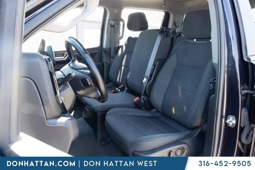 Used 2023 Chevrolet Silverado 1500 LT AWD/4WD image 13