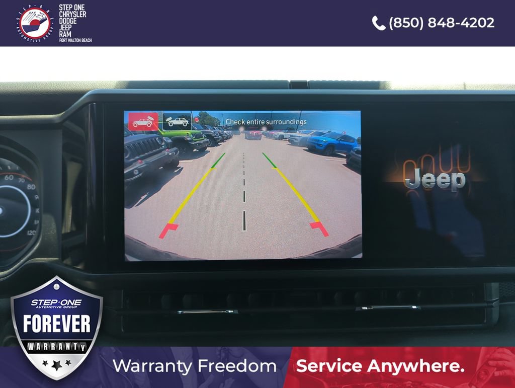 Used 2025 Jeep Wrangler Unlimited Rubicon w/ Convenience Group AWD/4WD image 25