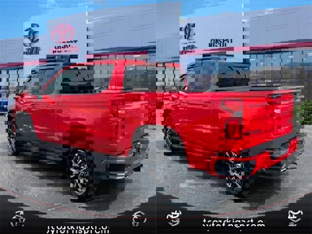 Used 2022 Chevrolet Silverado 1500 RST image 3