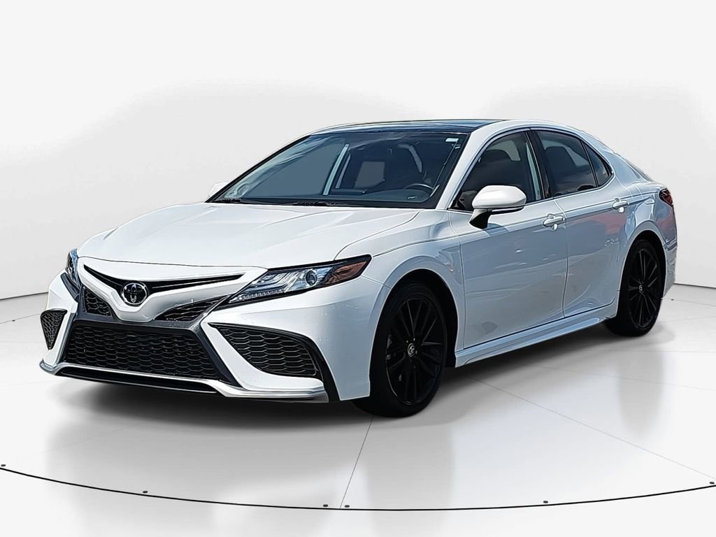 Used 2022 Toyota Camry XSE w/ Navigation Package image 10