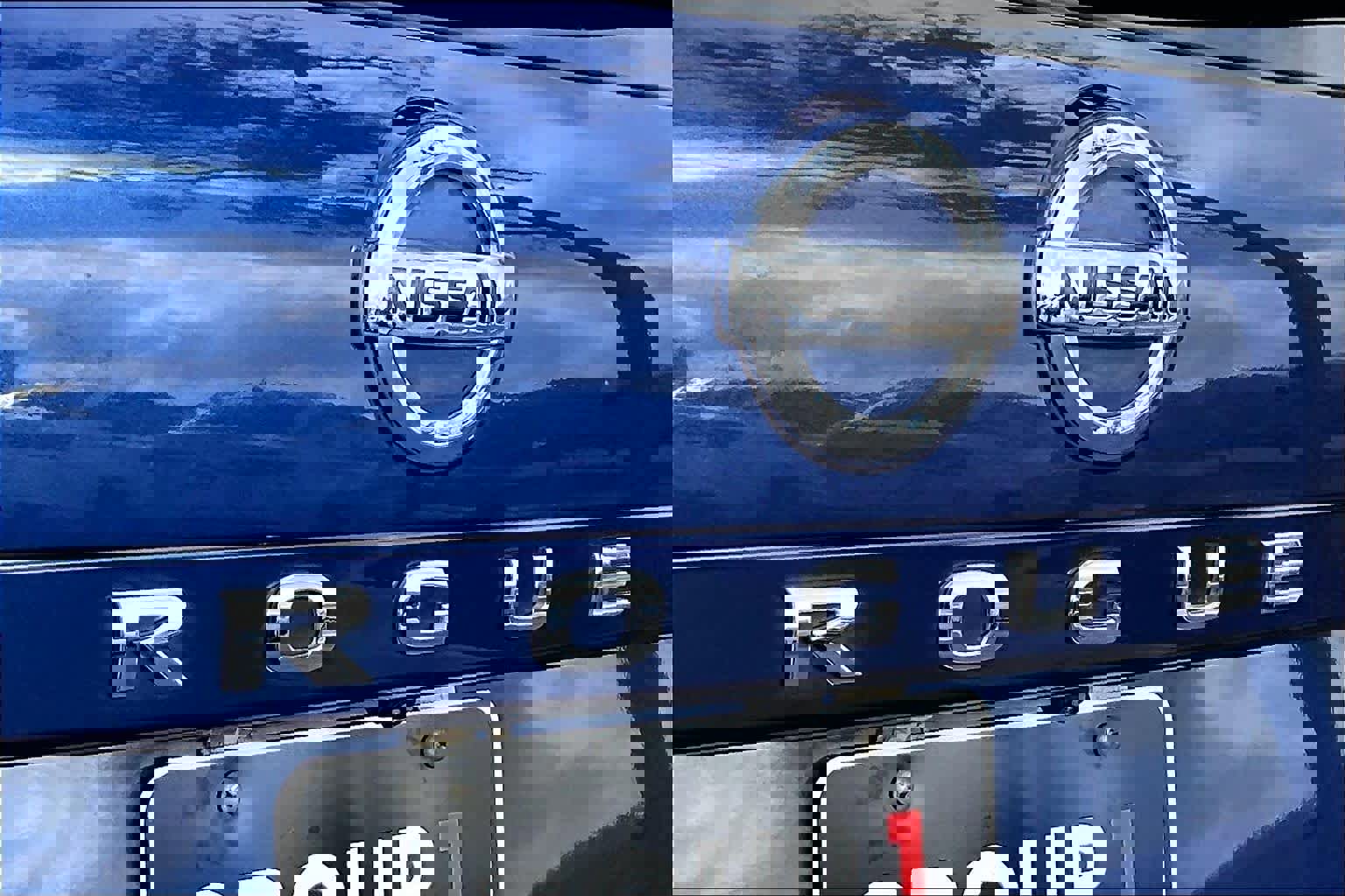 Used 2021 Nissan Rogue SV w/ Premium Package image 10